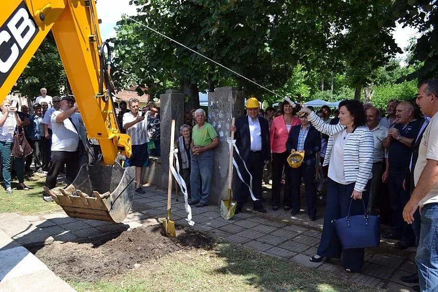 Работят до 15 септември по програмата за селата