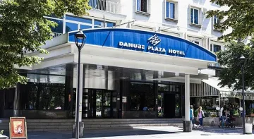 "Дунав плаза" отново посреща гости в центъра на Русе