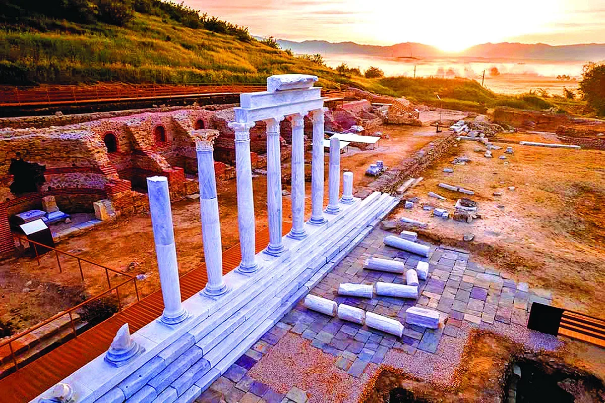 Младежи влизат в Академия “Чудесата на България”