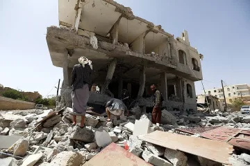 Най-малко 15 души са убити в Йемен при въздушни удари