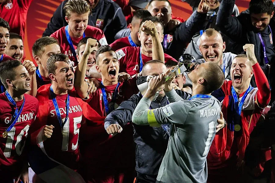 Сърбия не спа за световната титла