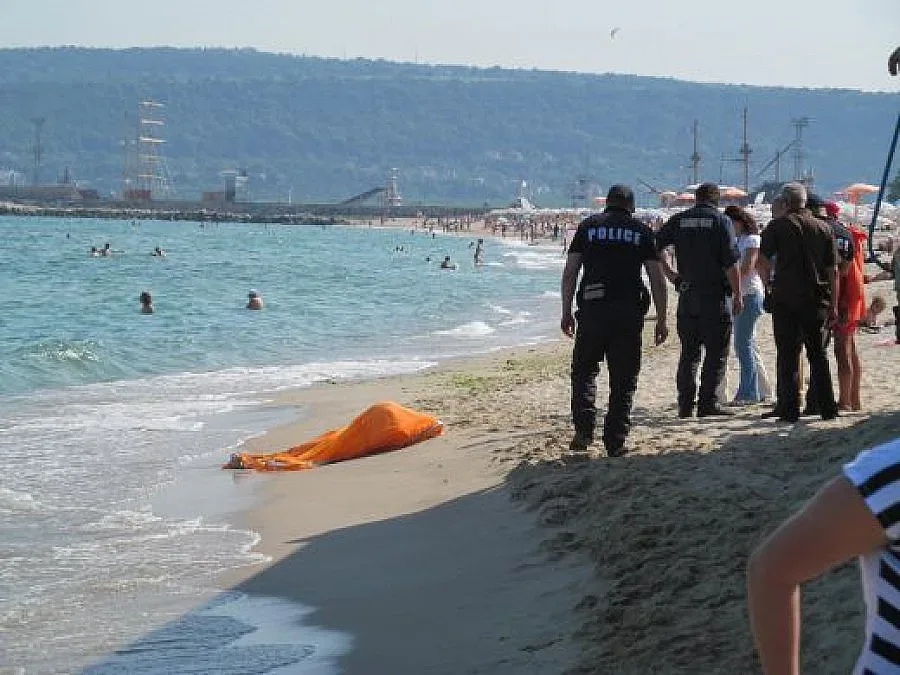 Ученик се удави на метри от Валя