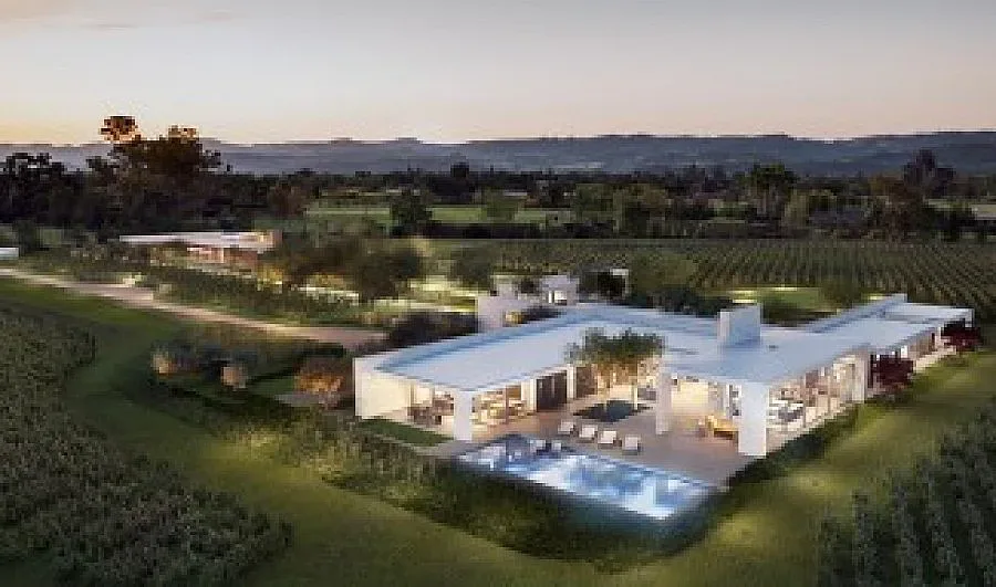 Продават имот със СПА и 14 акра лозя за $38 млн.