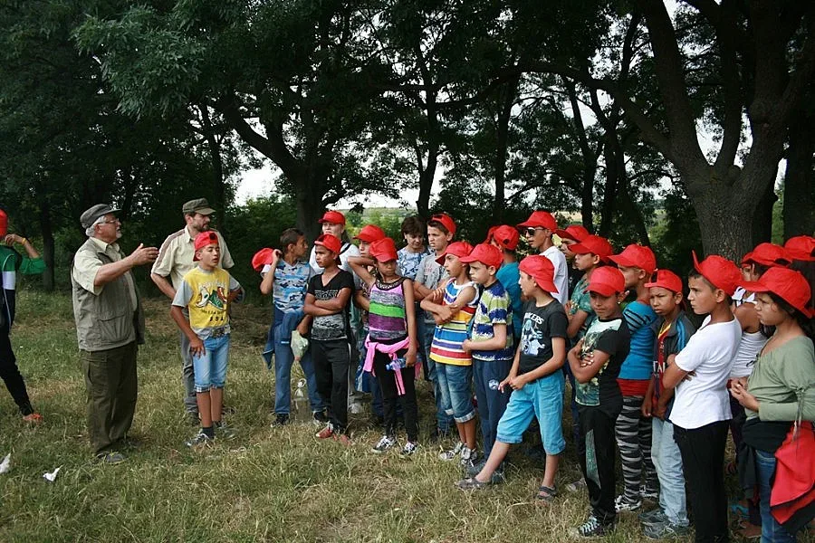 145 ученика от град Кърджали бяха горски инспектори за един ден