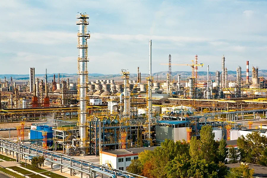 100 бона глоба за ЛУКОЙЛ Нефтохим заради разлива