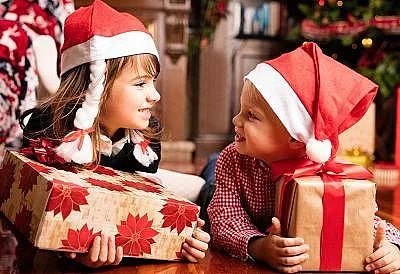 Коледна приказка организира сдружение „Жените на Казанлък“ за децата на Казанлък