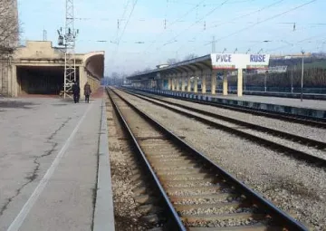 Градска железница ще свърже гарата и летището в Бургас