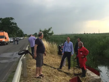 Крадци пробили тръбата на "Лукойл" (ОБЗОР)