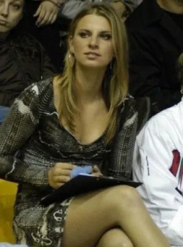 Разрешиха на Сесил да играе за България