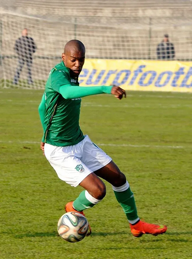 Крис Гади няма да спира с футбола