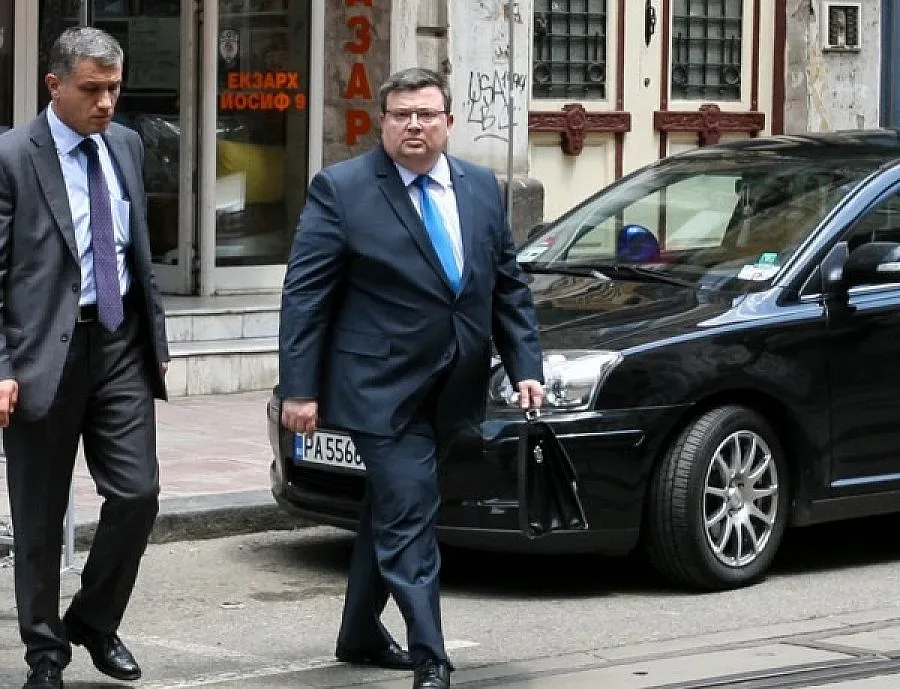 Цацаров: Държавата да благодари на полицаите за "Орандовци"