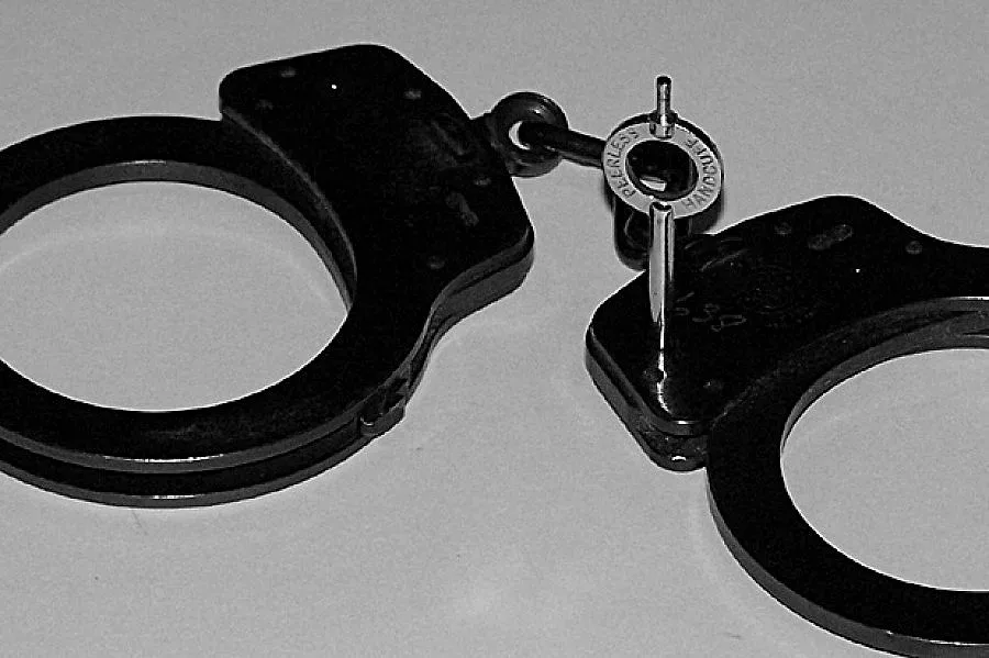 Закопчаха 20 бежанци на разходка по "Тракия"