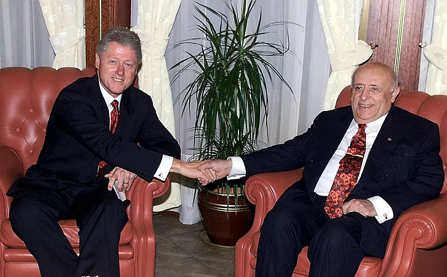 Почина бившият президент Демирел (ОБЗОР)