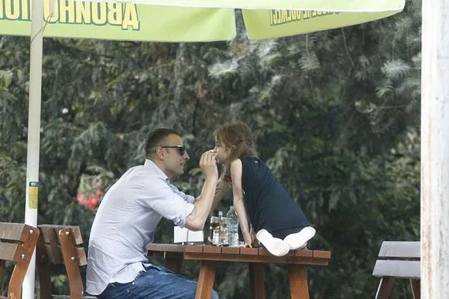 Бербо почерпи Деa със сладолед (СНИМКИ)