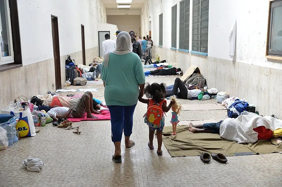 Вътрешните министри от ЕС обсъждат квотите за бежанците