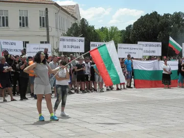 Нощен опит за щурм на ромската махала край Гърмен