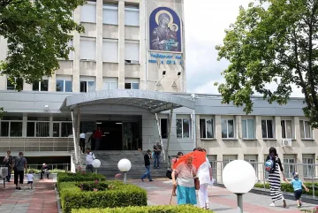 Смяна на караула в болница "Света Анна"