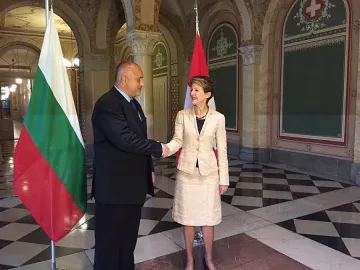 Бойко обеща на емигрантите в Берн:  Българите в чужбина със свои депутати