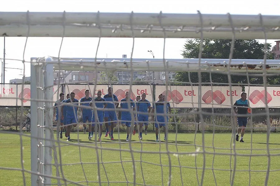 Голмайстор №1 каза "чао" на "Левски" (ОБЗОР)