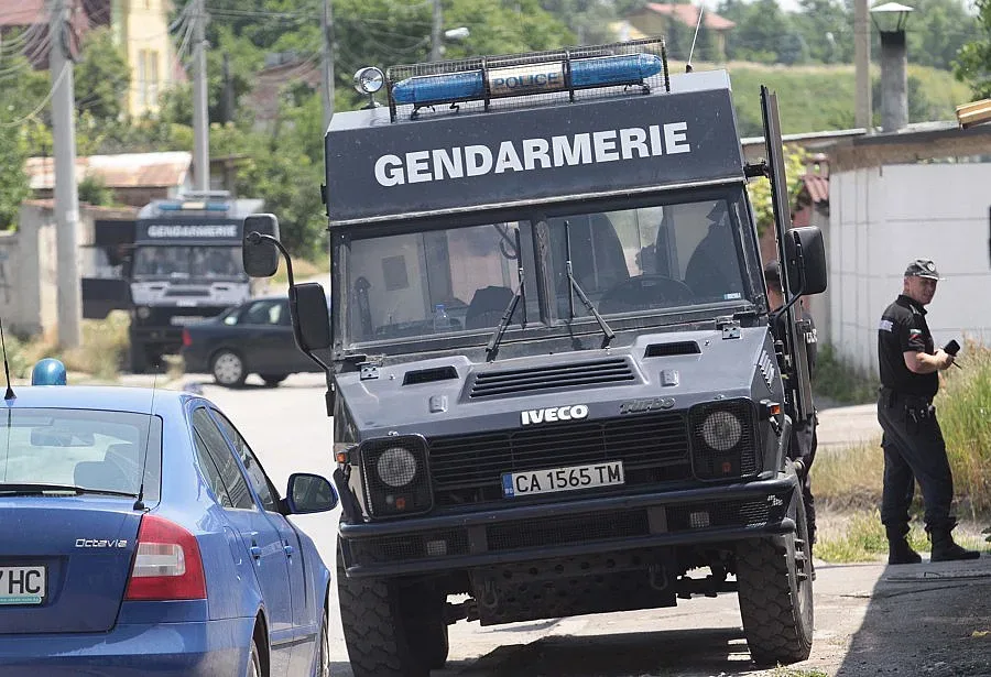 Четирима с обвинения заради боя в "Орландовци"