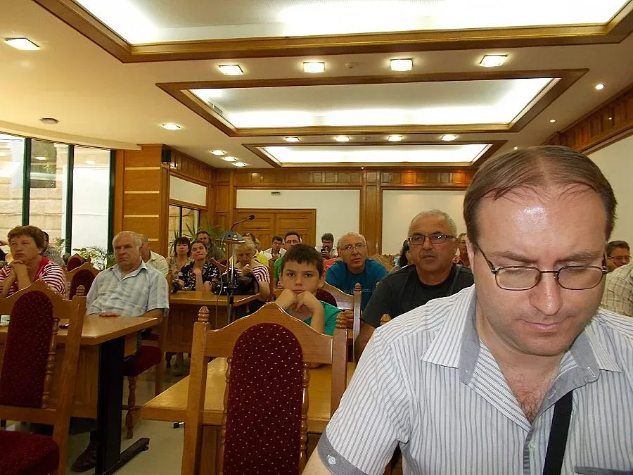 Малки и средни земеделци искат защита и правила