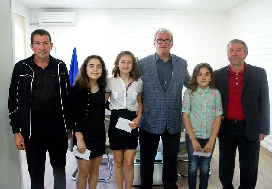 Младите тенисисти на Момчилград с отличия от ученическите игри