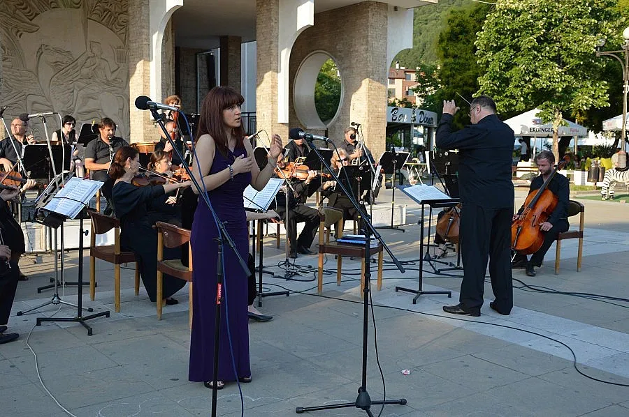 Оперно пеене под открито небе в Благоевград