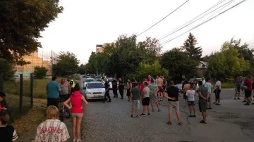 Участник в мелето: Цигани разцепиха крака на брат ми с брадва