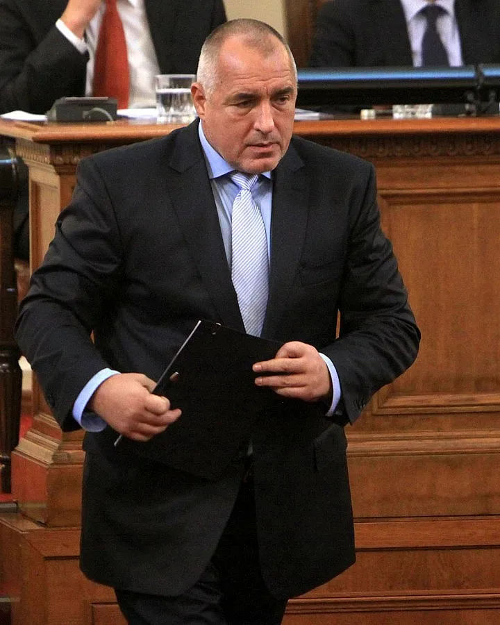 Генерала и Сергей се поздравиха взаимно