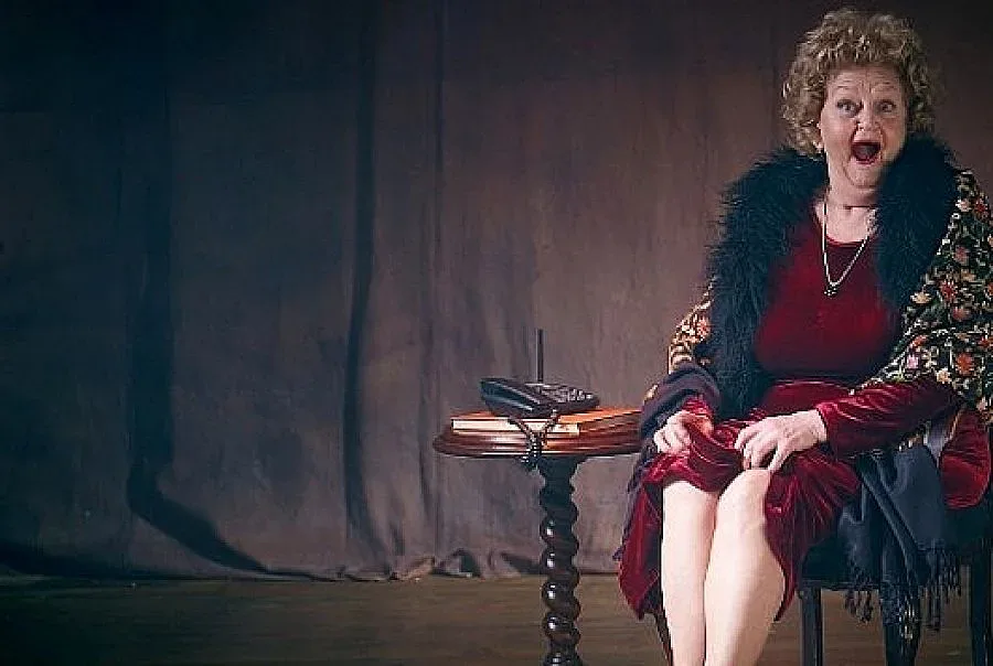 Шампанско за Театър "199"