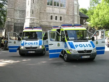 Взривена кола в Швеция взе 4 жертви