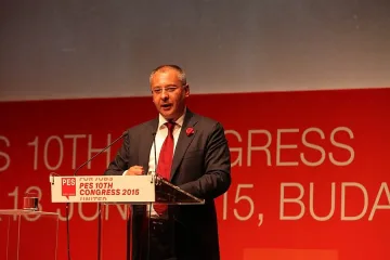 Преизбраха Станишев за лидер на ПЕС