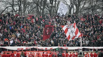 Фенове спасиха ЦСКА от нов срам