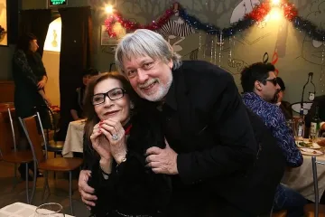 Любимото число на Джуна било 13