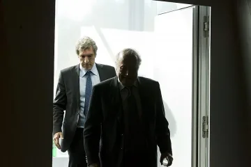 Швейцарските власти взеха компютъра на Блатер