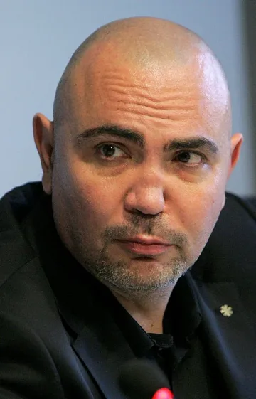 Мажоритарен вот за половината депутати 