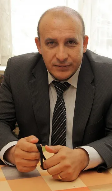 Наследник на комита управлява Панагюрище