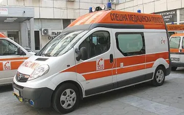 Люта македонка преби приятеля си грък
