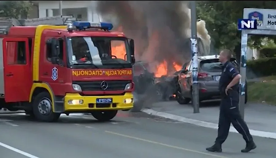 Белградски бос бере душа в болница след взрив (ВИДЕО)