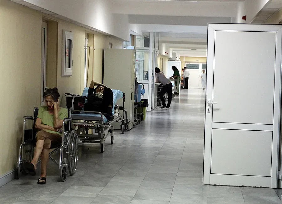 Лекарите ще купуват болници с предимство