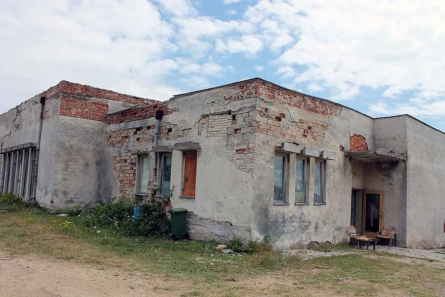 Ремонтират читалището в Ябълковец