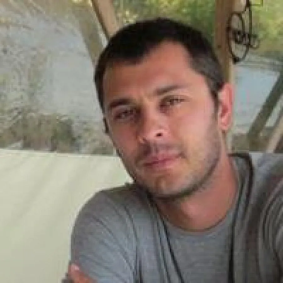 Търсят кръв за катастрофирал моторист