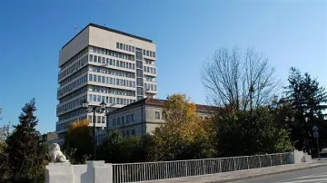 Лекар съди общината в Разград