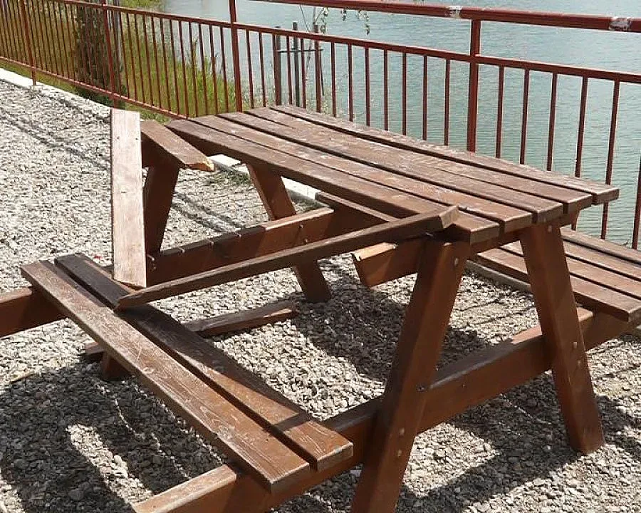 Глоби за люпене на семки в зелени площи