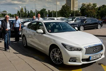 Infiniti Q50 Adeyaka посрещна Джилберто Мендоса