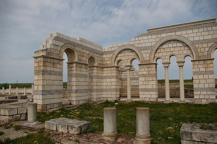 Започна реставрацията на Голямата базилика