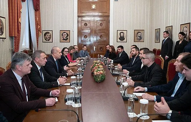 Иван и Андрей отидоха при Радев. Причината