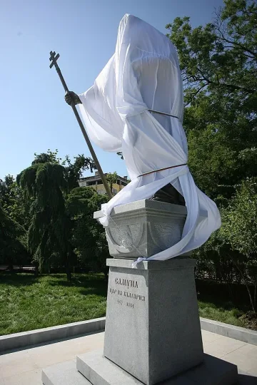 Спорният паметник на цар Самуил в София се открива днес