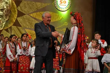 С концерт ансамбъл стана на половин век