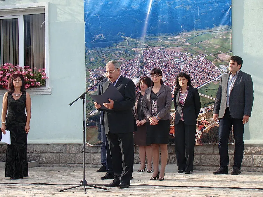 Руски милионер открива модерен комплекс в Добринище